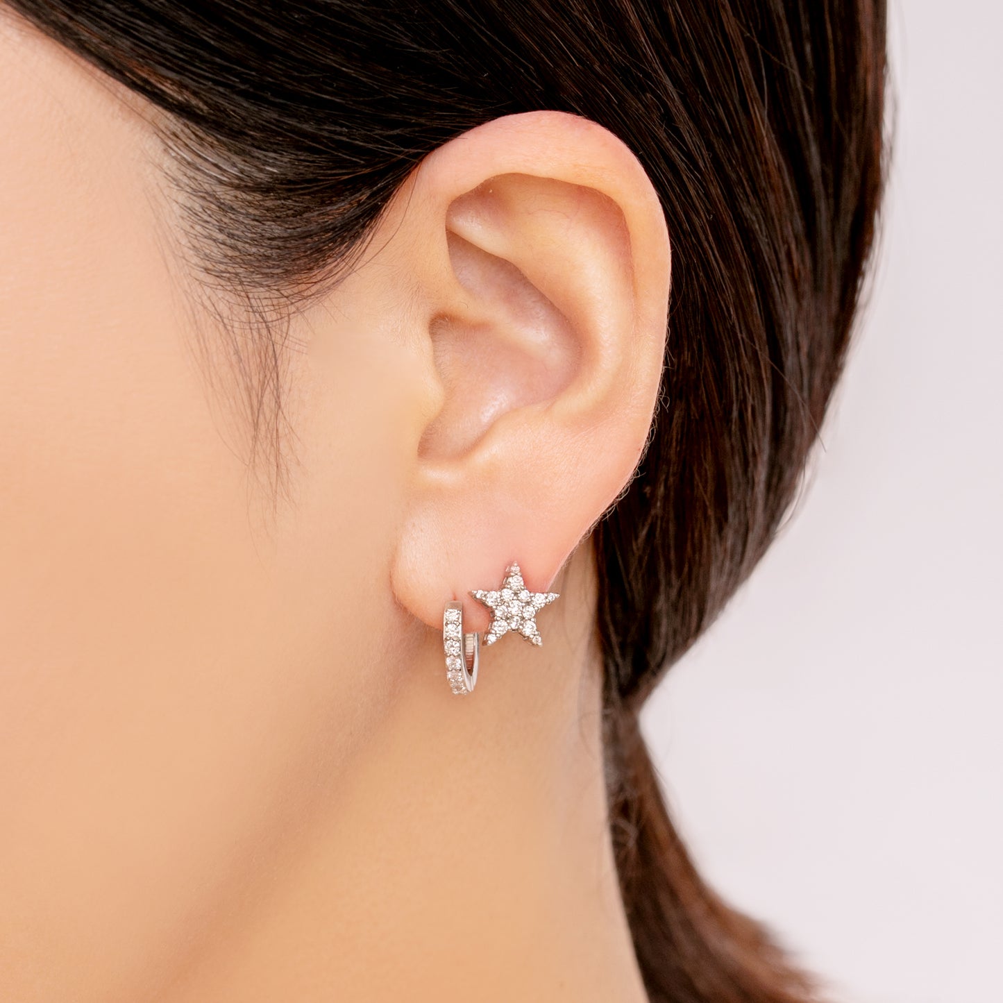 【即納可能】ハギーピアス (※シングル0.12ct) 男女兼用・ジェンダーレス