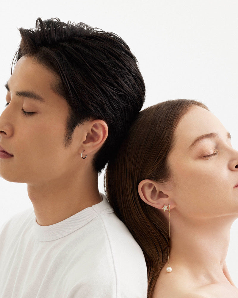 【即納可能】スターピアス ポストタイプ シングル0.21ct