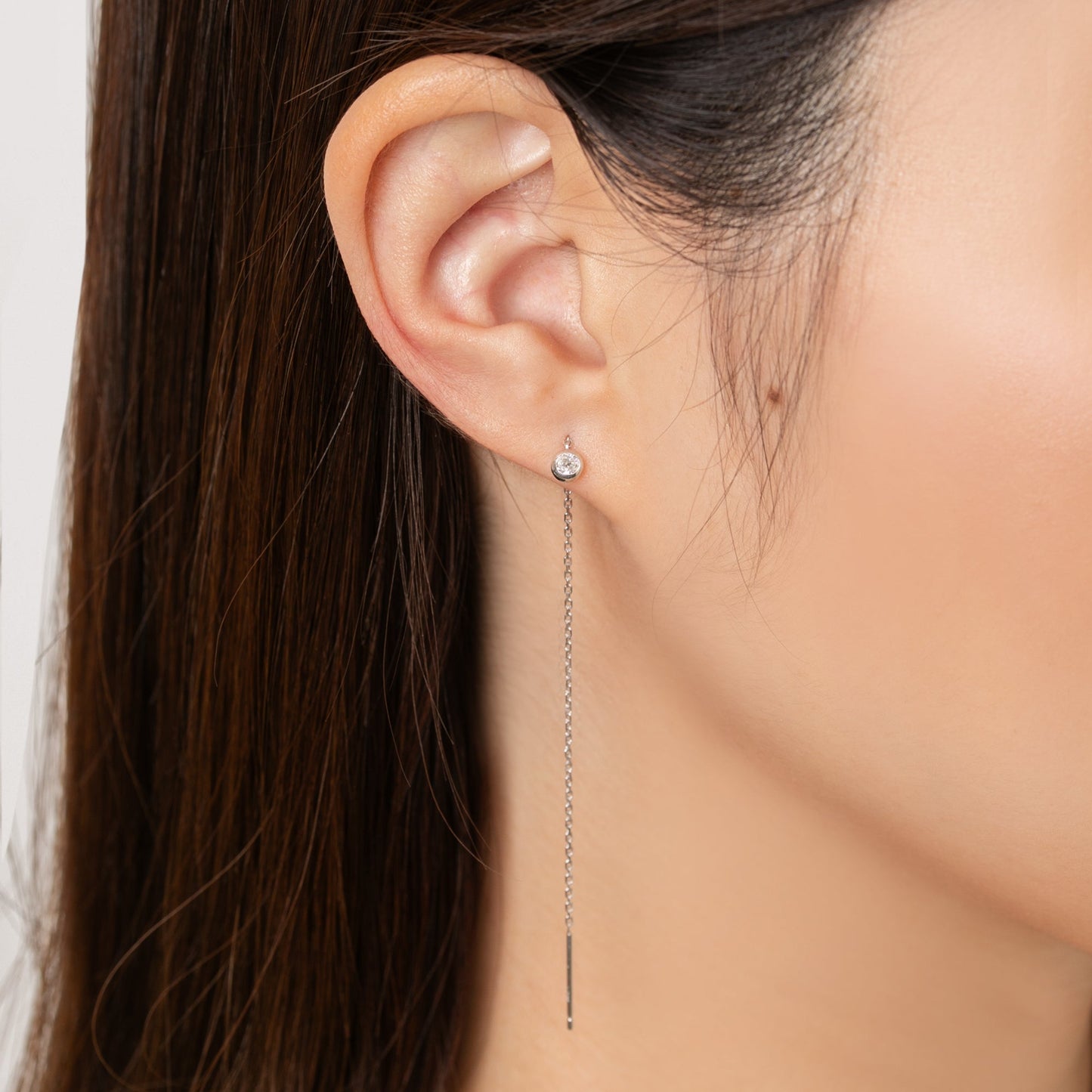 【即納可能】ベゼルチェーン ピアス (ペア0.16ct)