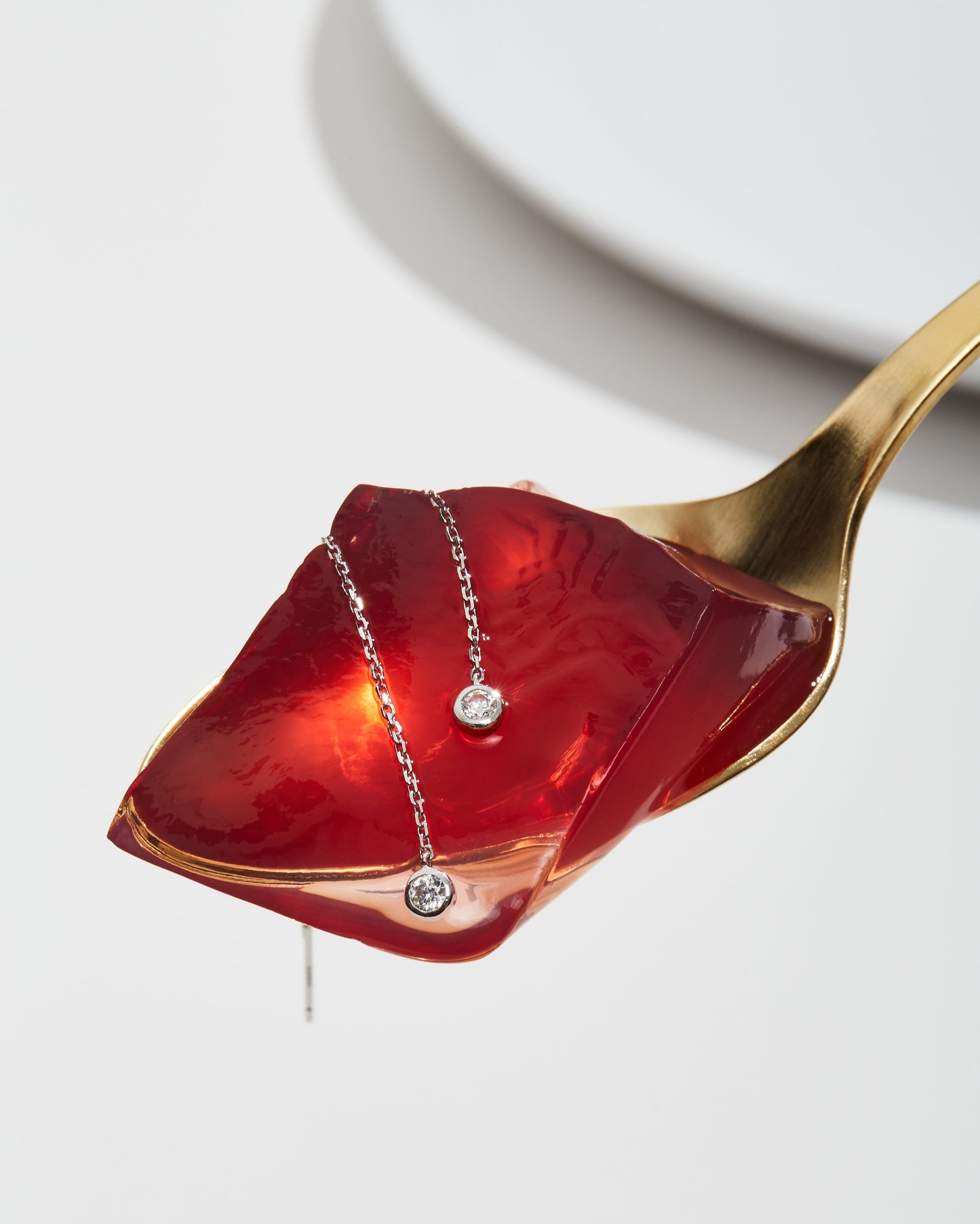 【即納可能】ベゼルチェーン ピアス (ペア0.16ct)