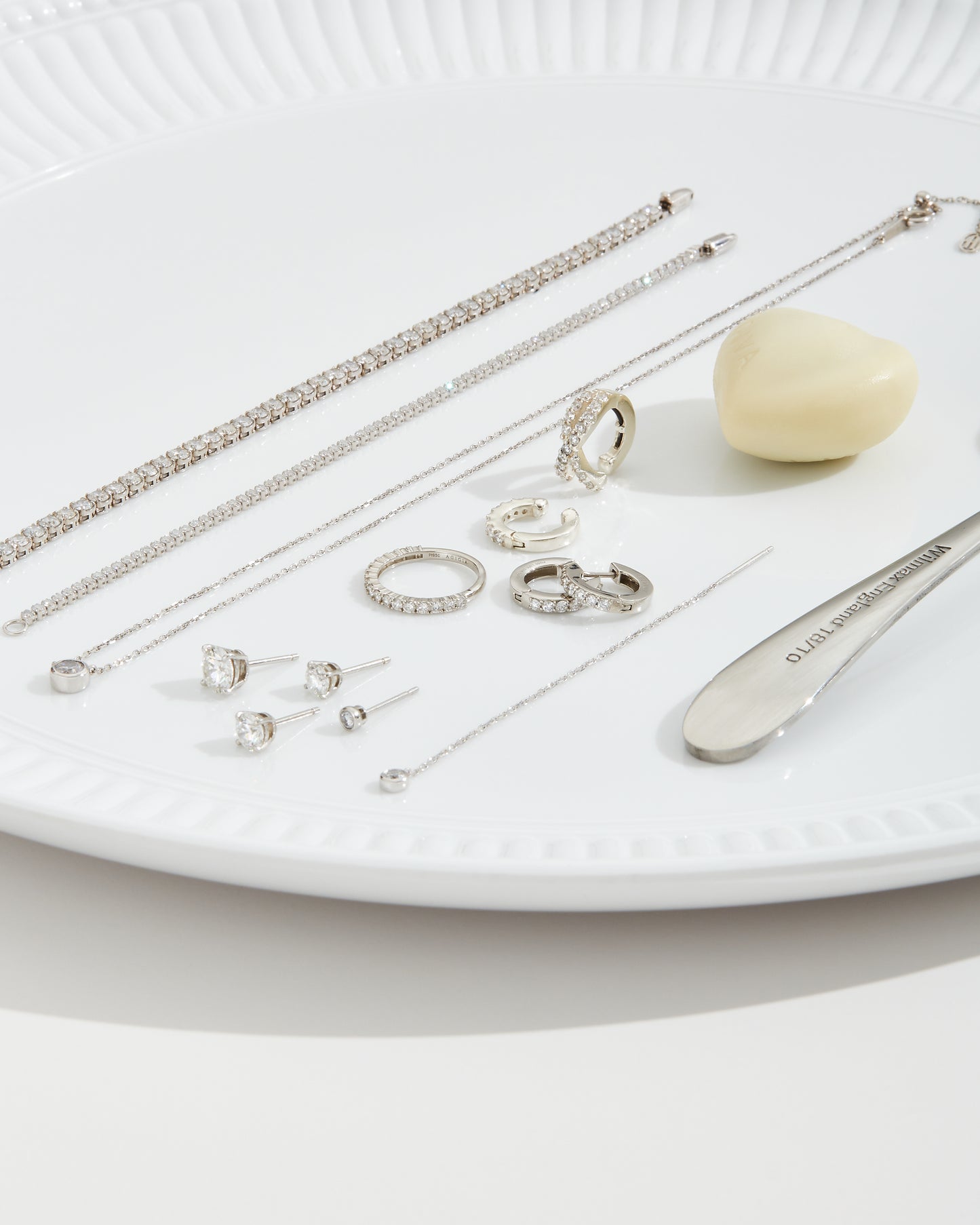 GIOIAベゼルネックレス 0.3ct+