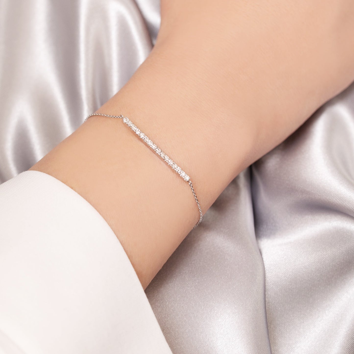 【即納可能】LINE ブレスレット (※0.3ct)