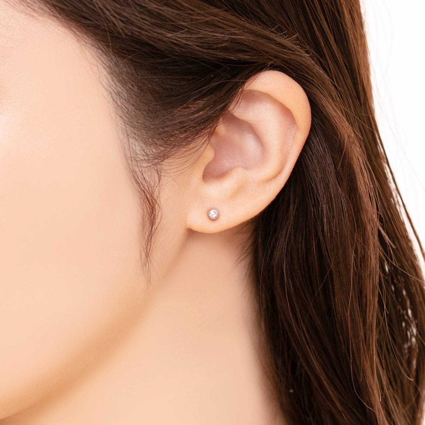 【即納可能】miniベゼルピアス (※ペア0.12ct) 男女兼用・ジェンダーレス