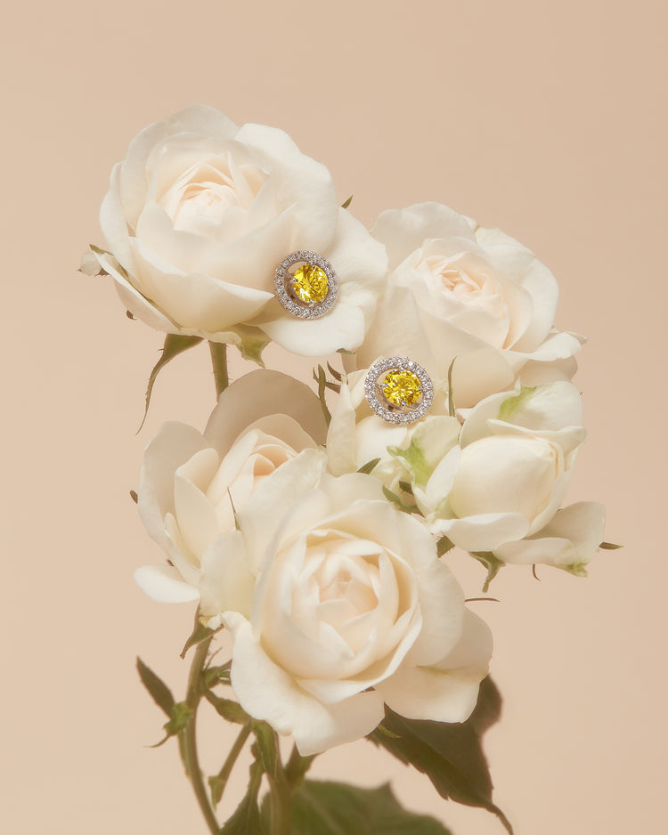 今海外セレブを中心に人気急上昇中のエシカルジュエリー・サステナブルな宝石「ラボグロウンダイヤモンド(ラボ グロウン ダイヤモンド/lab-grown diamonds)」ラボダイヤが人気のおすすめジュエリーブランドは、年齢・性別問わず似合うシンプルデザイン「AGIOIA(アジョイア)」